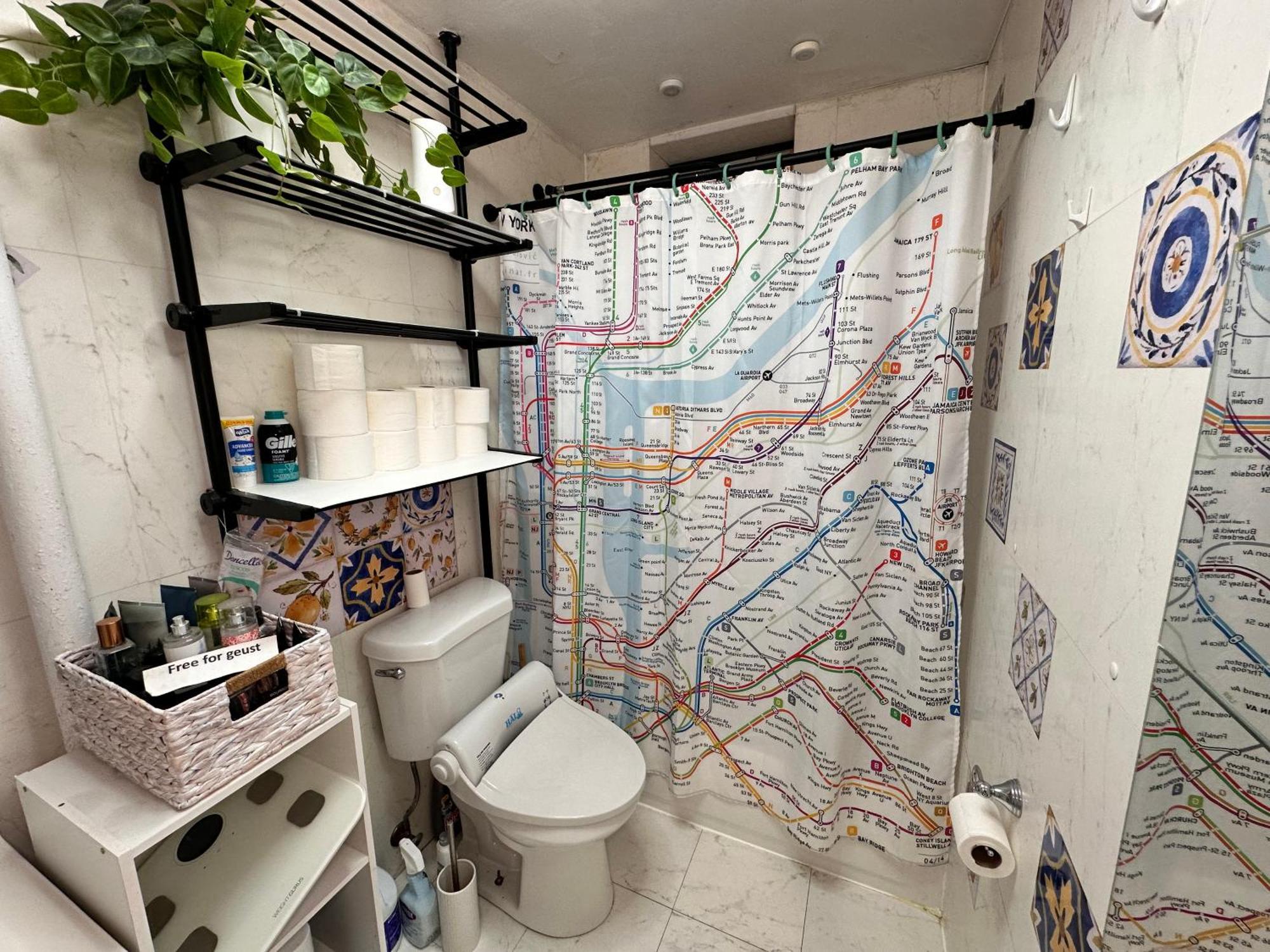 ניו יורק Tropical Comfort Room In Harlem Cozy Stay With Snacks & Style מראה חיצוני תמונה